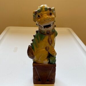 Antique Asian Yellow and Green Porcelain Female Foo Dog/Lion 8" Tall